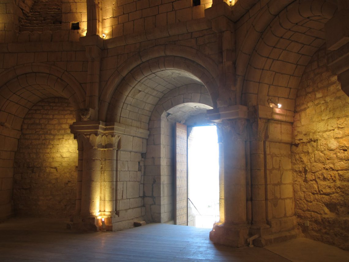 Castello Medievale e Rotonde di Simiane-La-Rotonde ©Mir